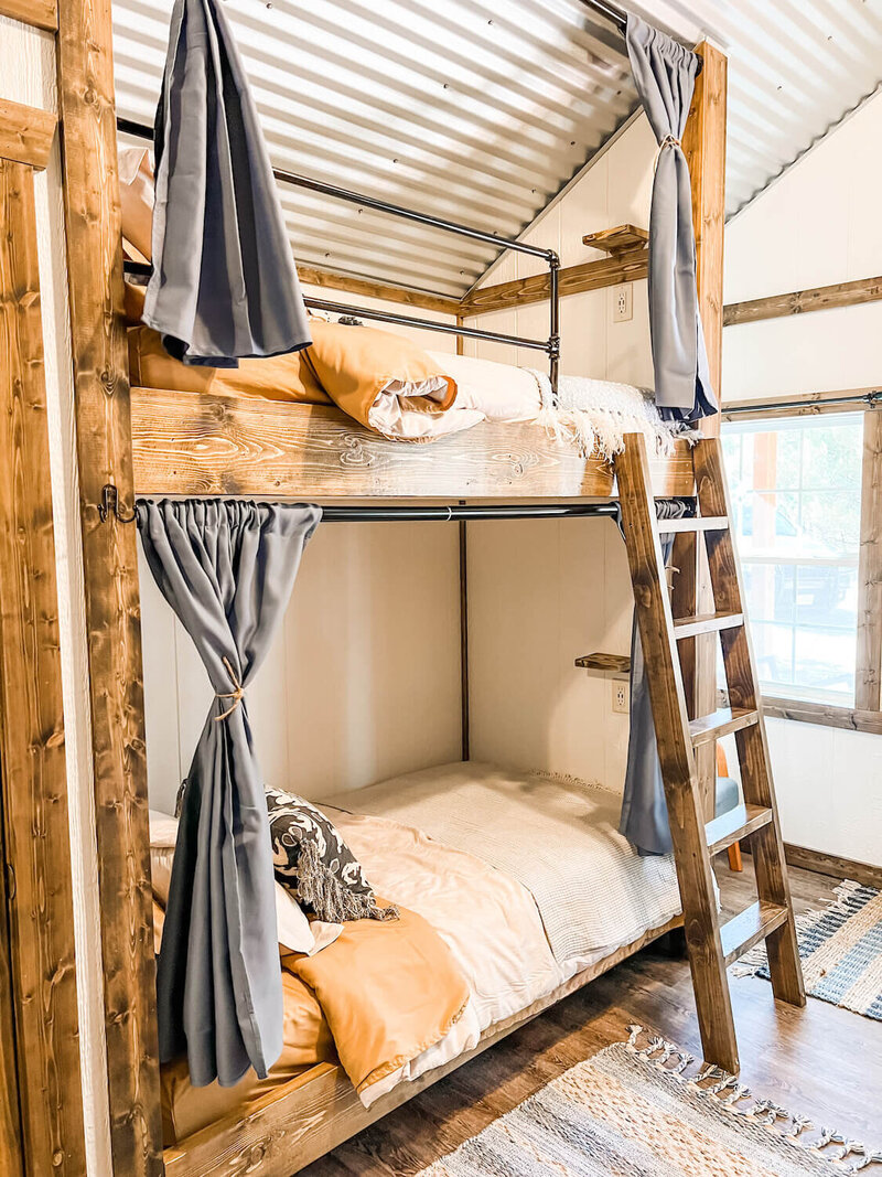 Bunk-Cabin-13