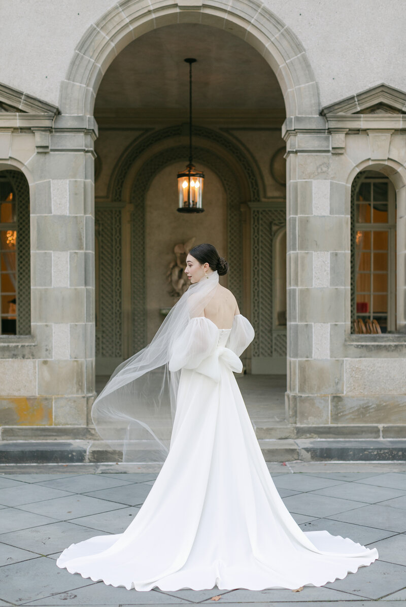 strapless-wedding-gown-with-bow