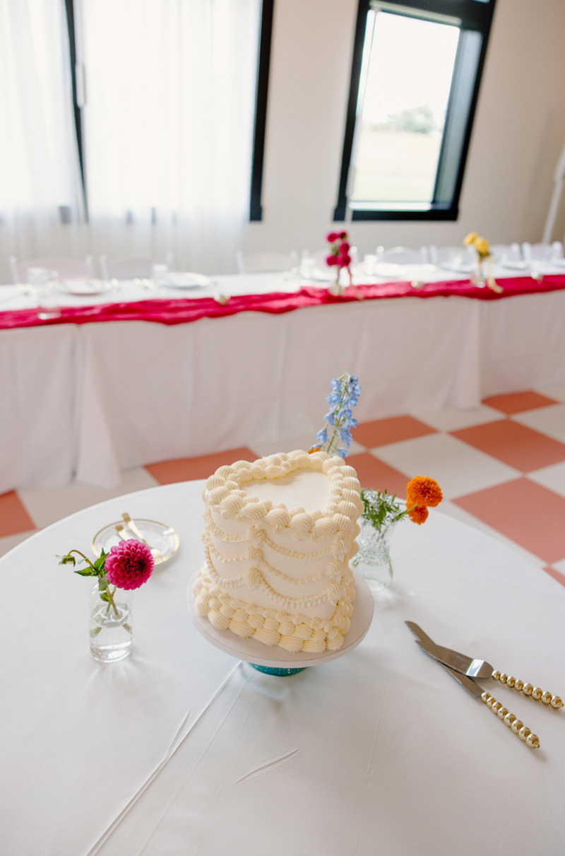 Indiana_Michigan_Wedding Planner_Lafayette_New Journey Farm_Reception_Wedding Decor_Wedding Cake