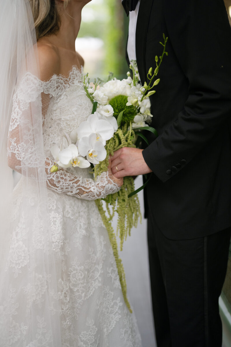 Firehouse_Chicago_Micro_Wedding_Kim_Kaye_Photography-136
