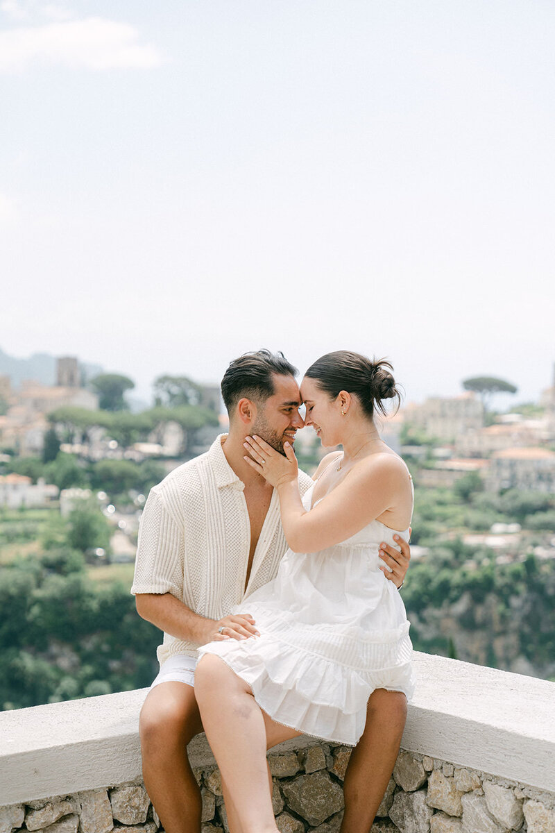 ravello_photographer_scala_photoshooting_engagement_vintage_car_5