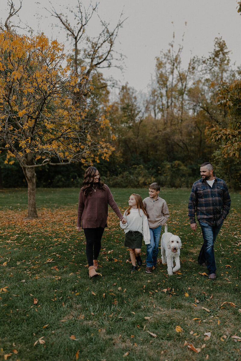 The Holtzlander Family Fall 2024-022_websize