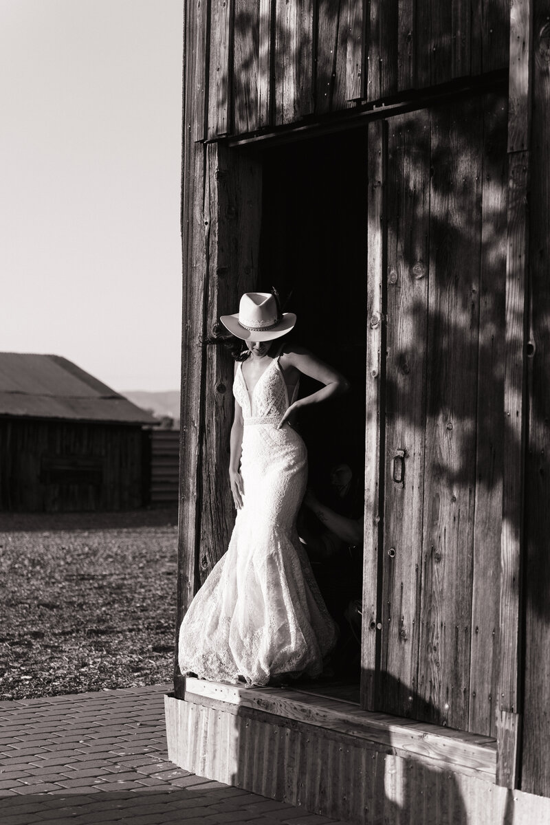 parkhomeranchwesternelegantwedding-82