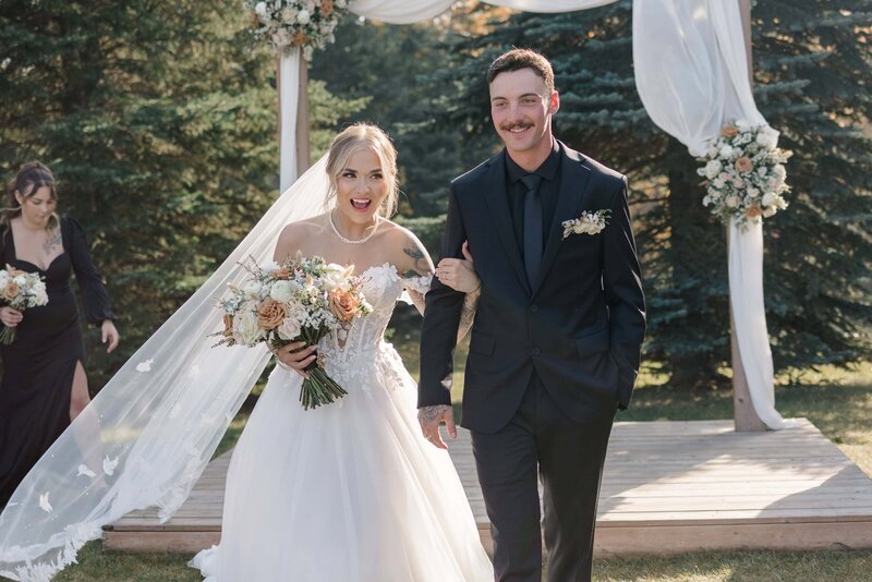 Edmonton Wedding Photos - Pine and Pond Wedding Venue (138)