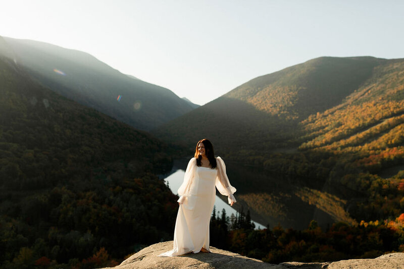 Elopement on Artist's Bluff in the White Mountains of New Hampshire Photography by Melanie Ruth Photography