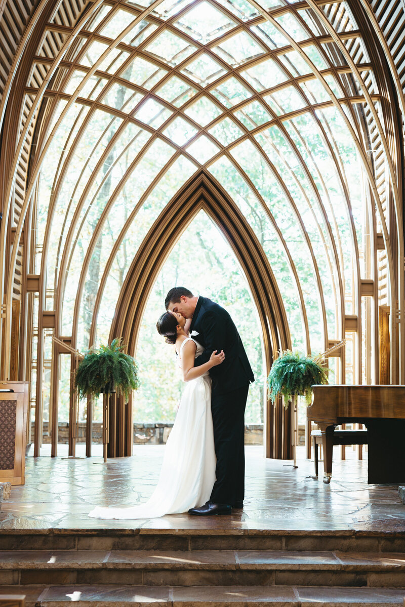 Elopement wedding bride and groom standing at Arkansas wedding venues Heroncrest in NWA.