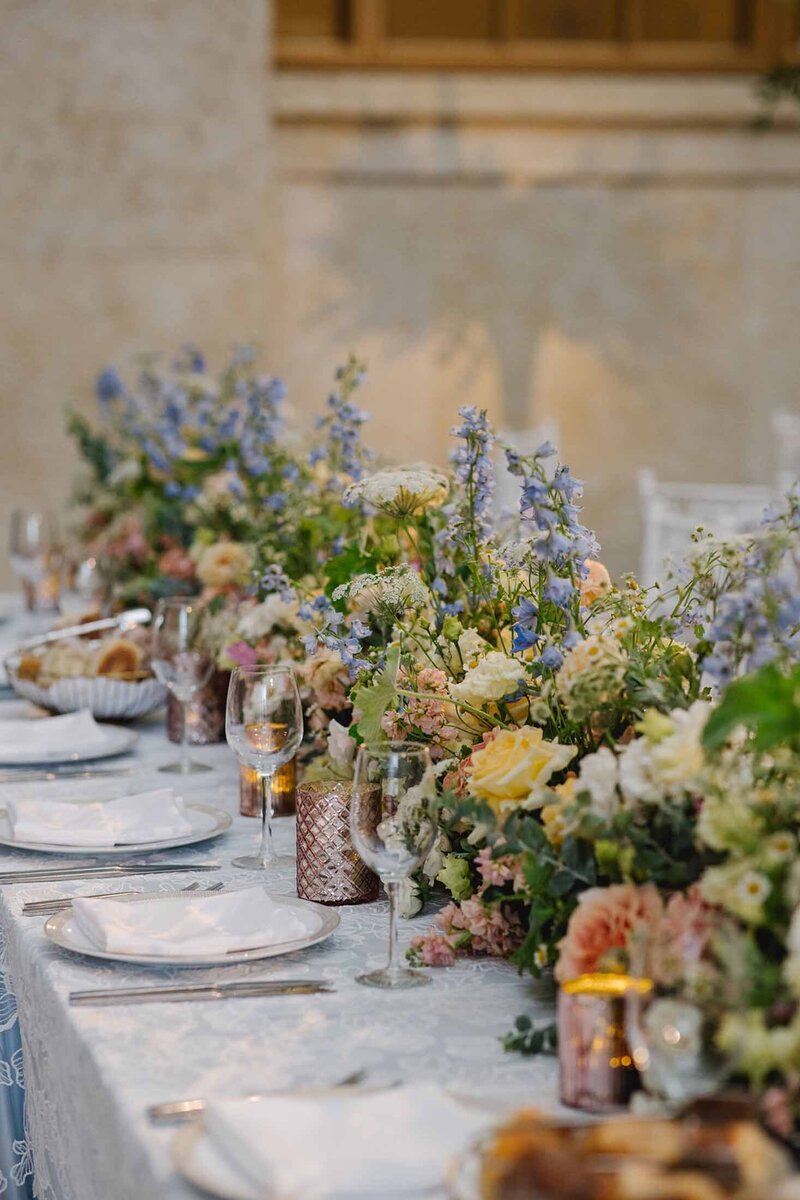 jaclyn-fisher-events-planning-bright-summer-museum-wedding-in-philadelphia-53