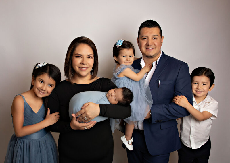 newbornbabyboynewfamilynewbabybestphotographertudiofamilybirthdaynewbornboyamilynewborngirlfirstbirthdayportraiturephotographystudioportraitsnewborngirlboyfamilyEvaMaganaPhotographychildphotographer (37 of 41)