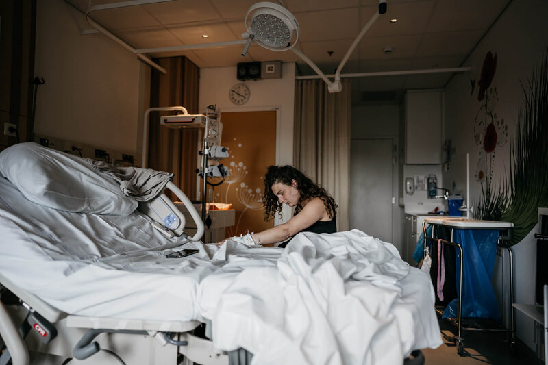 Geboortereportage Maud - Webresolutie - www.defotokundige.nl - 34