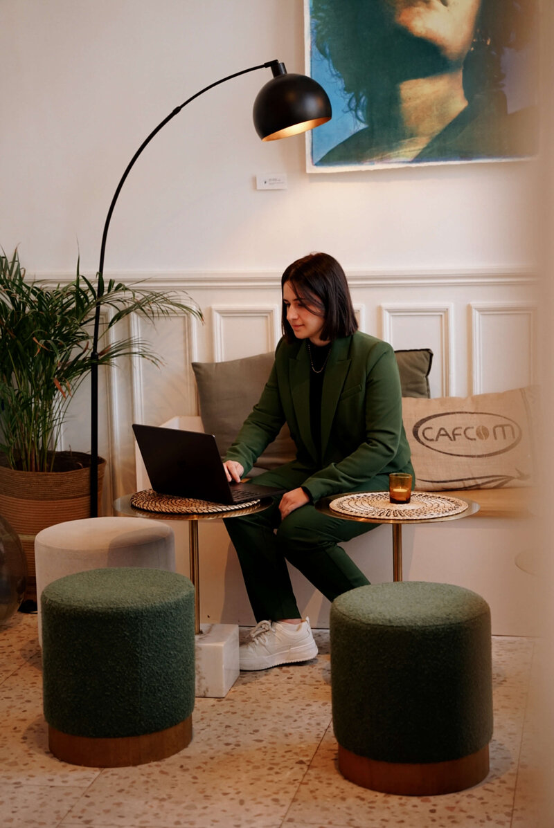 Salut, moi c’est Amandine | Designer graphique à Liège