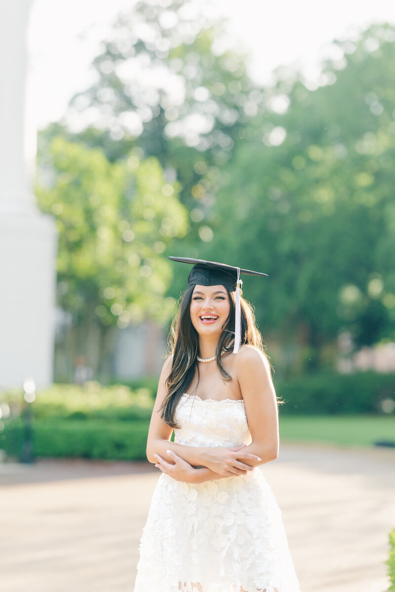 The University of Alabama Grad Session _ Lauren Elliott Photography _ Gabrielle Potter-166