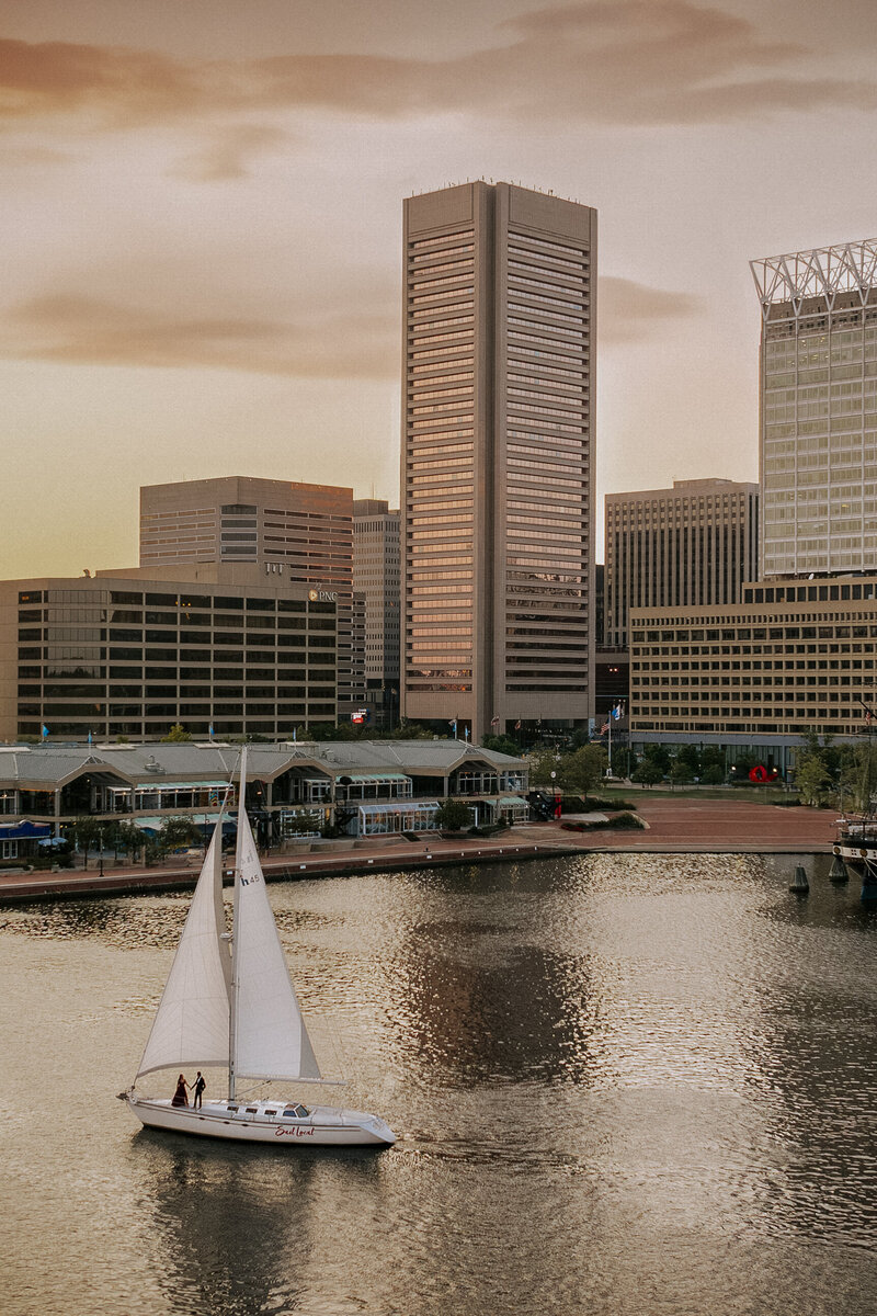 breathtaking-sunset-sailboat-portrait-baltimore-harbor