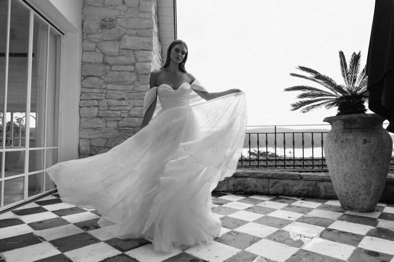 Alena leena Wedding Dresses Montreal | Dream It Yourself Alena leena Wedding Dresses Montreal | Dream It Yourself