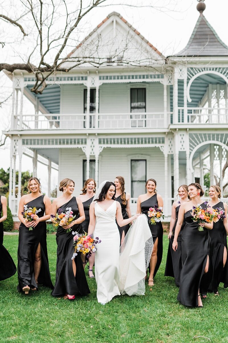 Bridesmaids in rust dresses