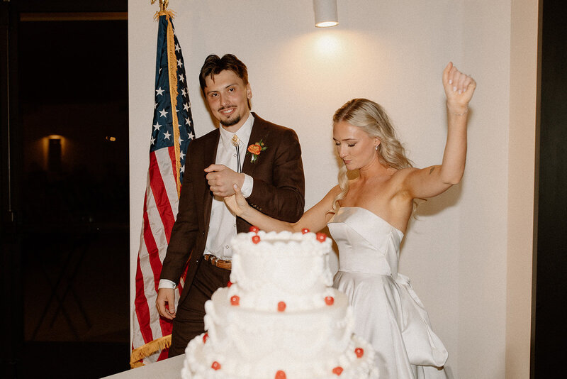 jami-oliver-wedding-preview-taylorraephotofilm-229