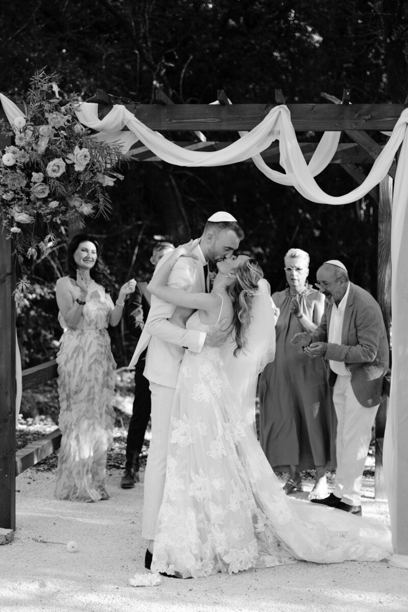 maison-claudie-photographe-mariage-victoria-le-petit-27
