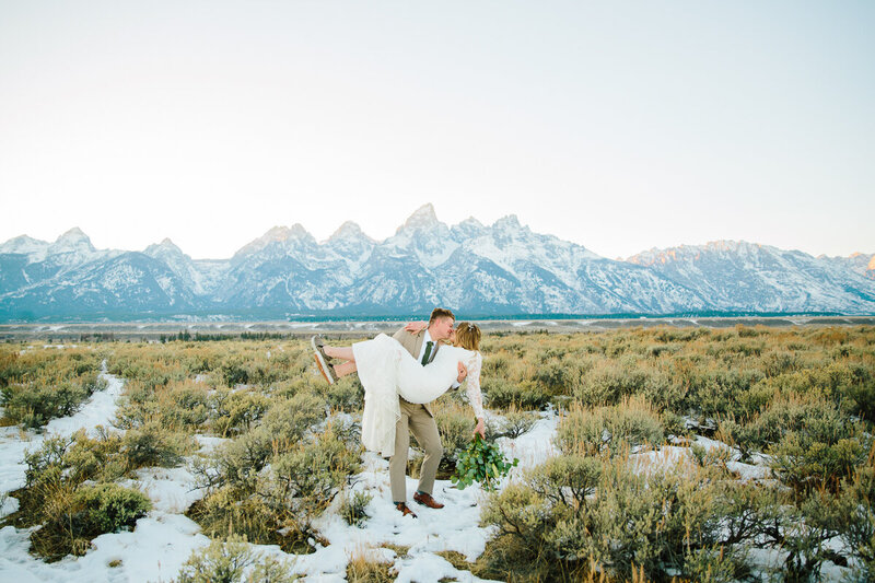 Jackson Hole photographers capture outdoor bridals after Jackson Hole elopement