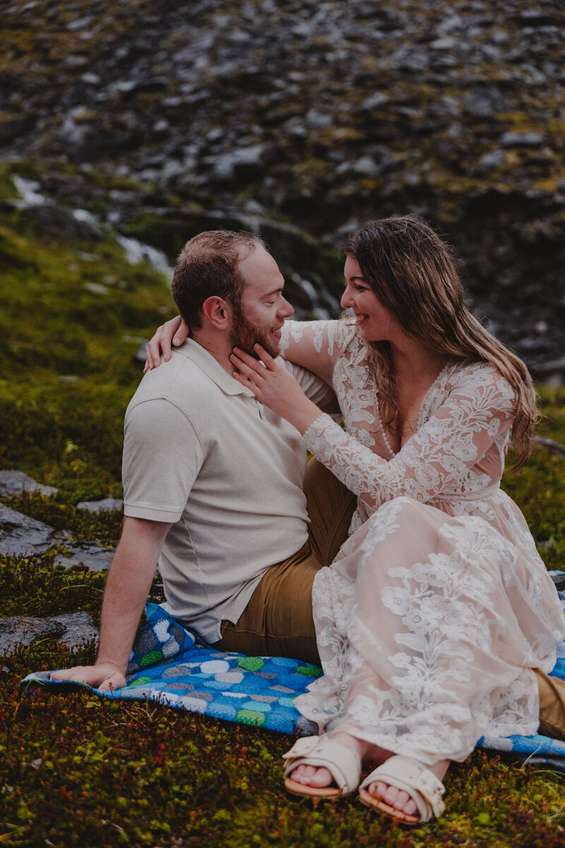 Alaska-Hatcher-Pass-Waterfall-Engagement-T&E_80