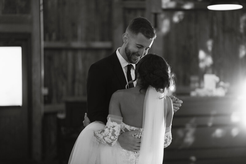 mustard seed gardens indy indianapolis noblesville indiana wedding photographer bellagio florals something blue stylists-73