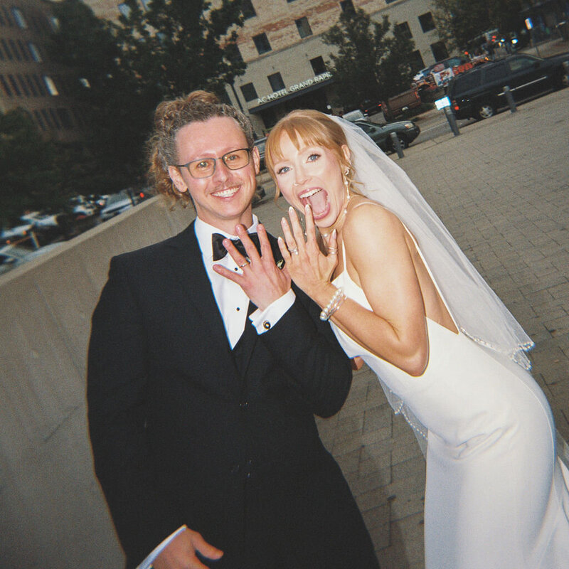 Emily_Fox_Michigan_midwest_wedding_film_photographer3