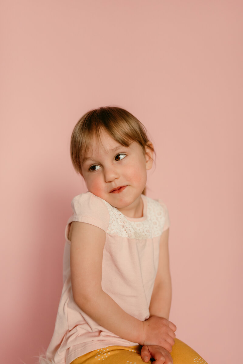 Natural homeschool portrait session coming to Dallas–Fort Worth, captured in Shannon Kathleen’s warm, modern style.