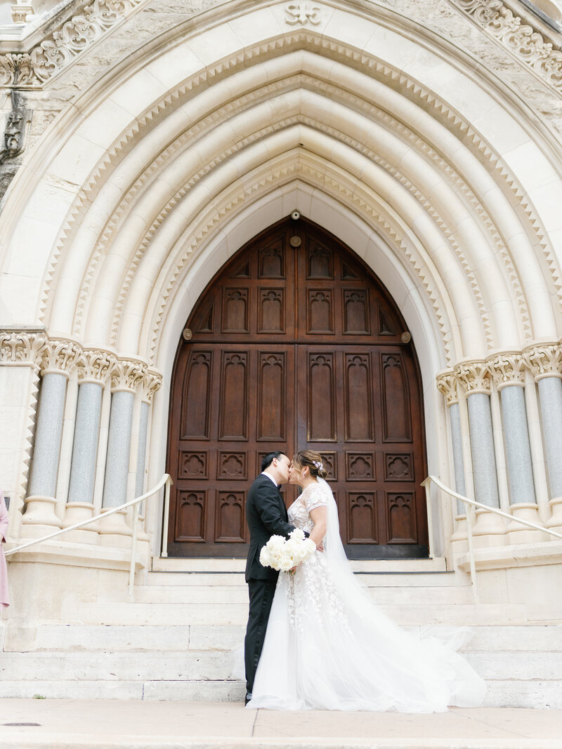 Pantone Color of the Year Wedding_Viva Magenta_Jana + Phil_0024