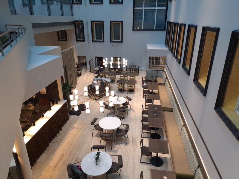 Valmis Minne Garden ravintolatila. Kuvassa ruokailusali