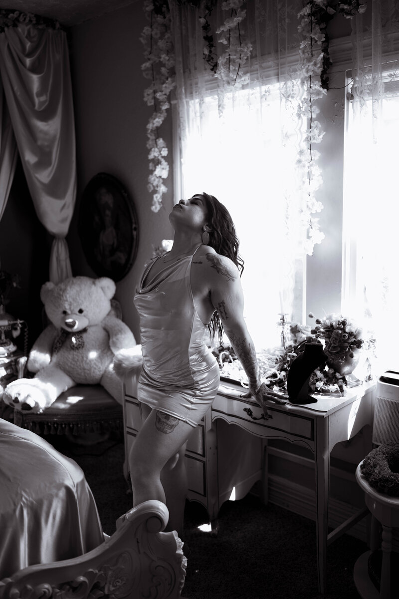 Houston Boudoir Photographer BW Section 1 Letter H-14