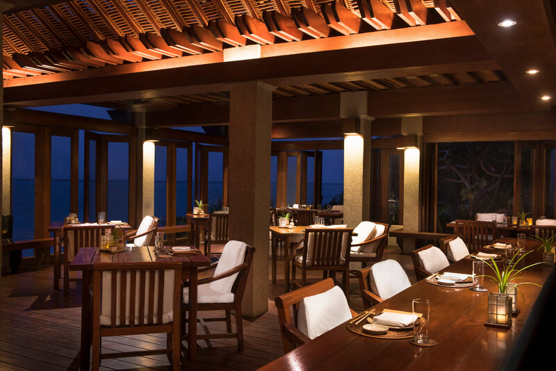 Amanpulo Aman Resort - Dining