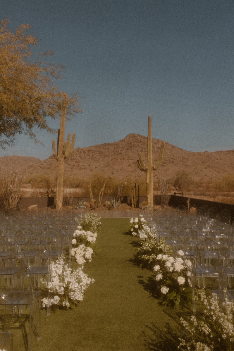 kelsey-kohl-wedding-preview-taylorraephotofilm-11