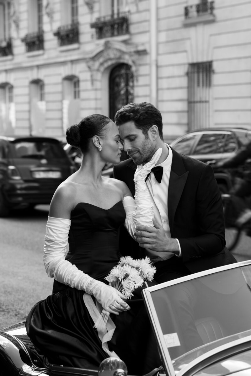 Fleur Bours Photography Elopement Paris black 30
