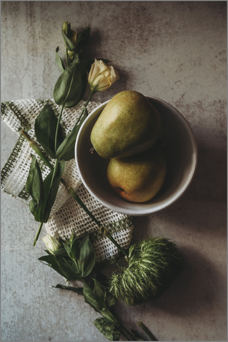 flatlay of pears