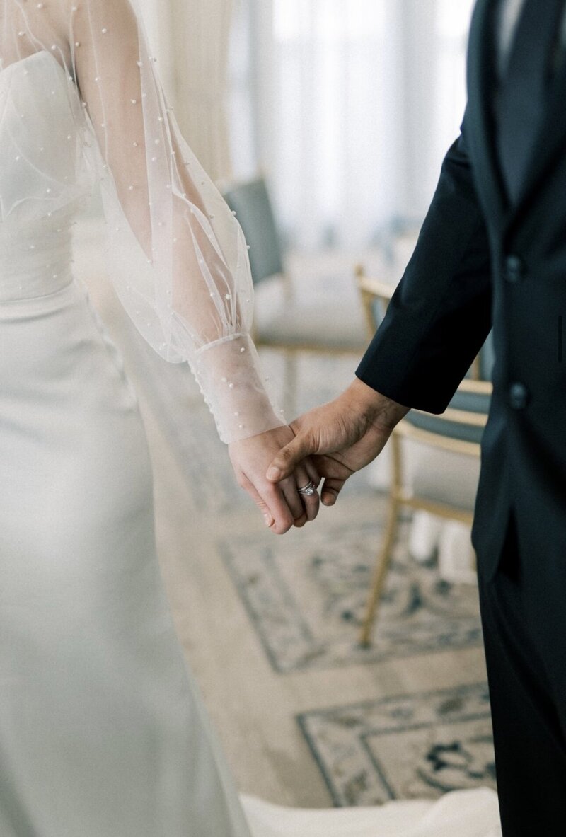 Indiana_Michigan_Wedding Planner_Hotel Carmichael_Carmel Indiana_Wedding Day Editorial_The Couple_Bride and Groom