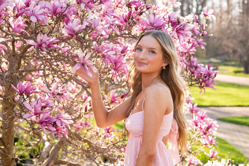 KingwoodGardenCenterSeniorPhotosPositivelyPortraits-3