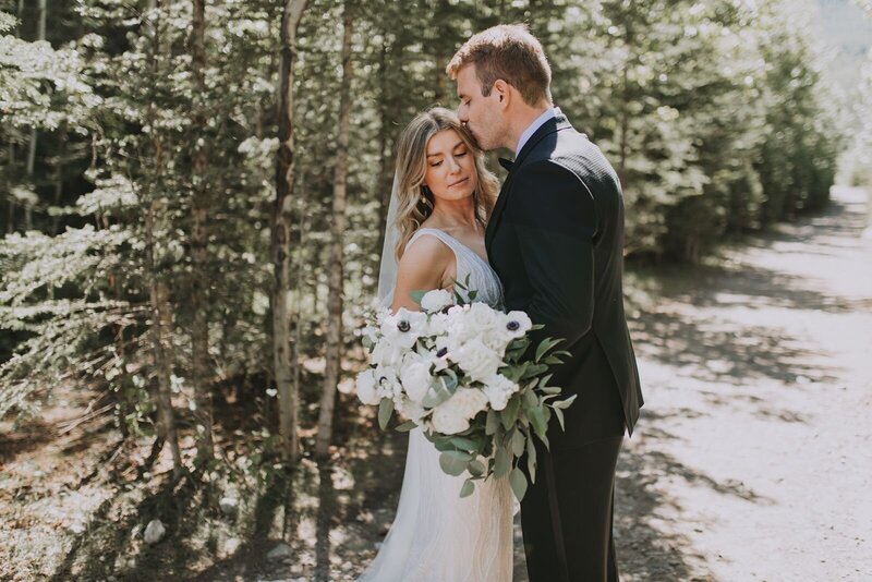 canmore-wedding-at-the-malcolm-hotel-3