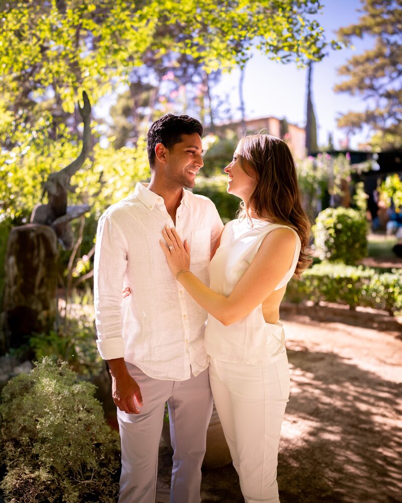 aix_en_provence_engagement_photoshoot_couple
