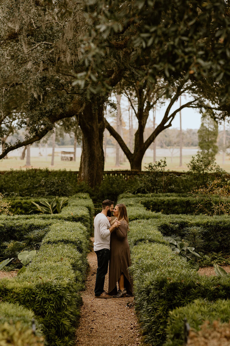 Charleston-Garden-Engagement-Photographer-Elizabeth-Urko-Photography