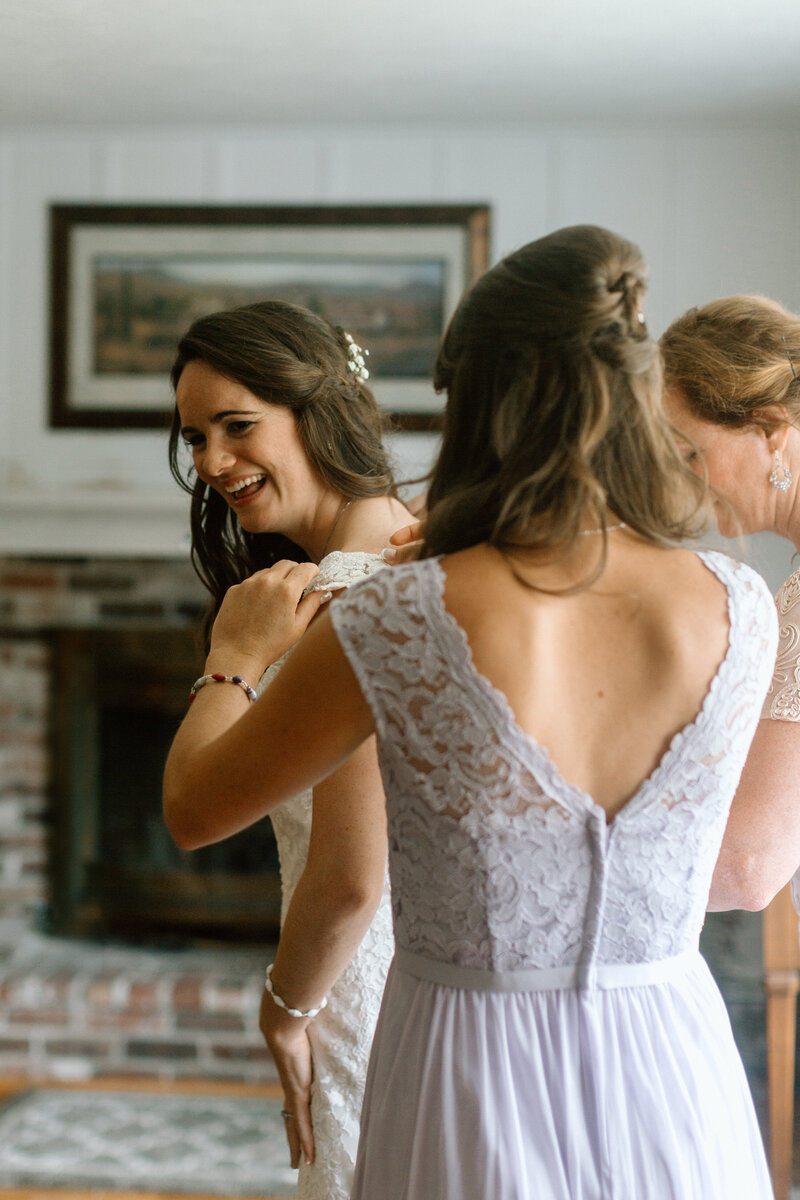 bride-getting-ready