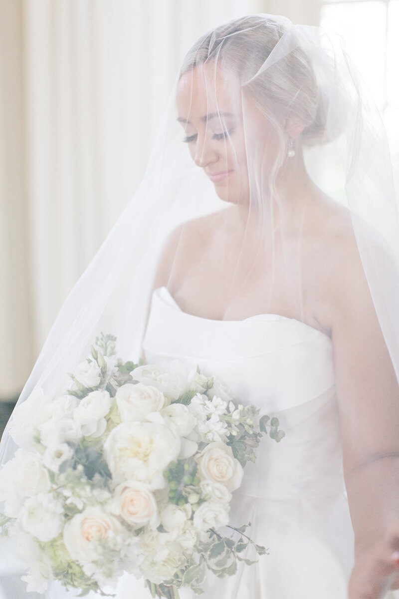 Demi-Mabry-Photography-Emily-Bridals90
