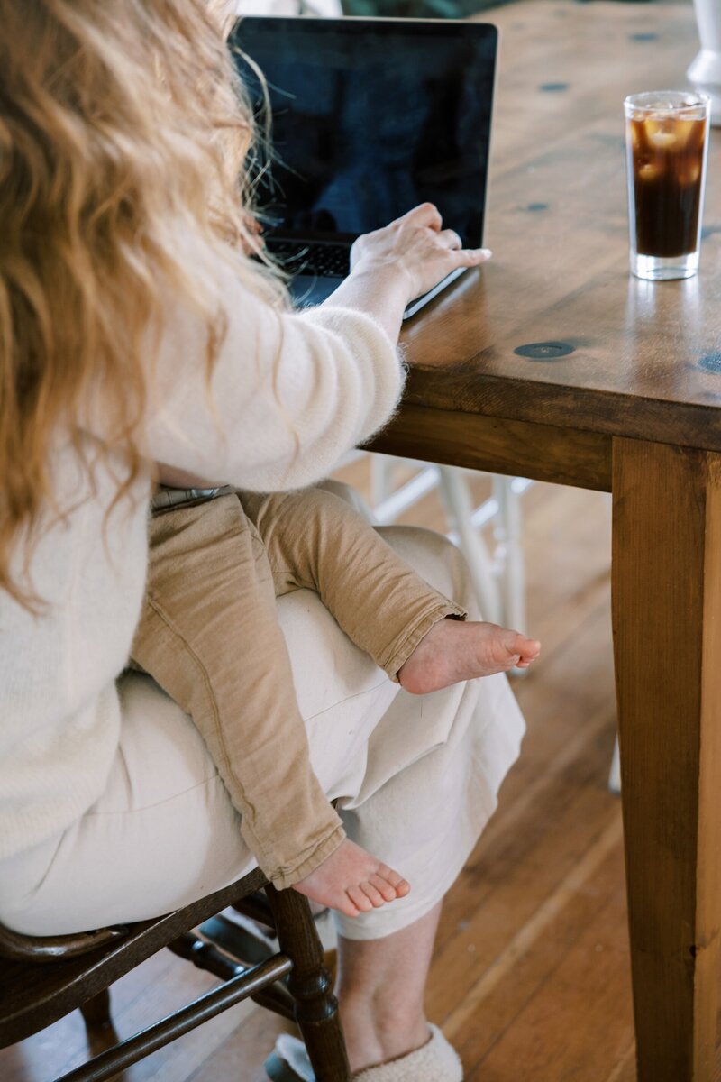 lactation consultant training