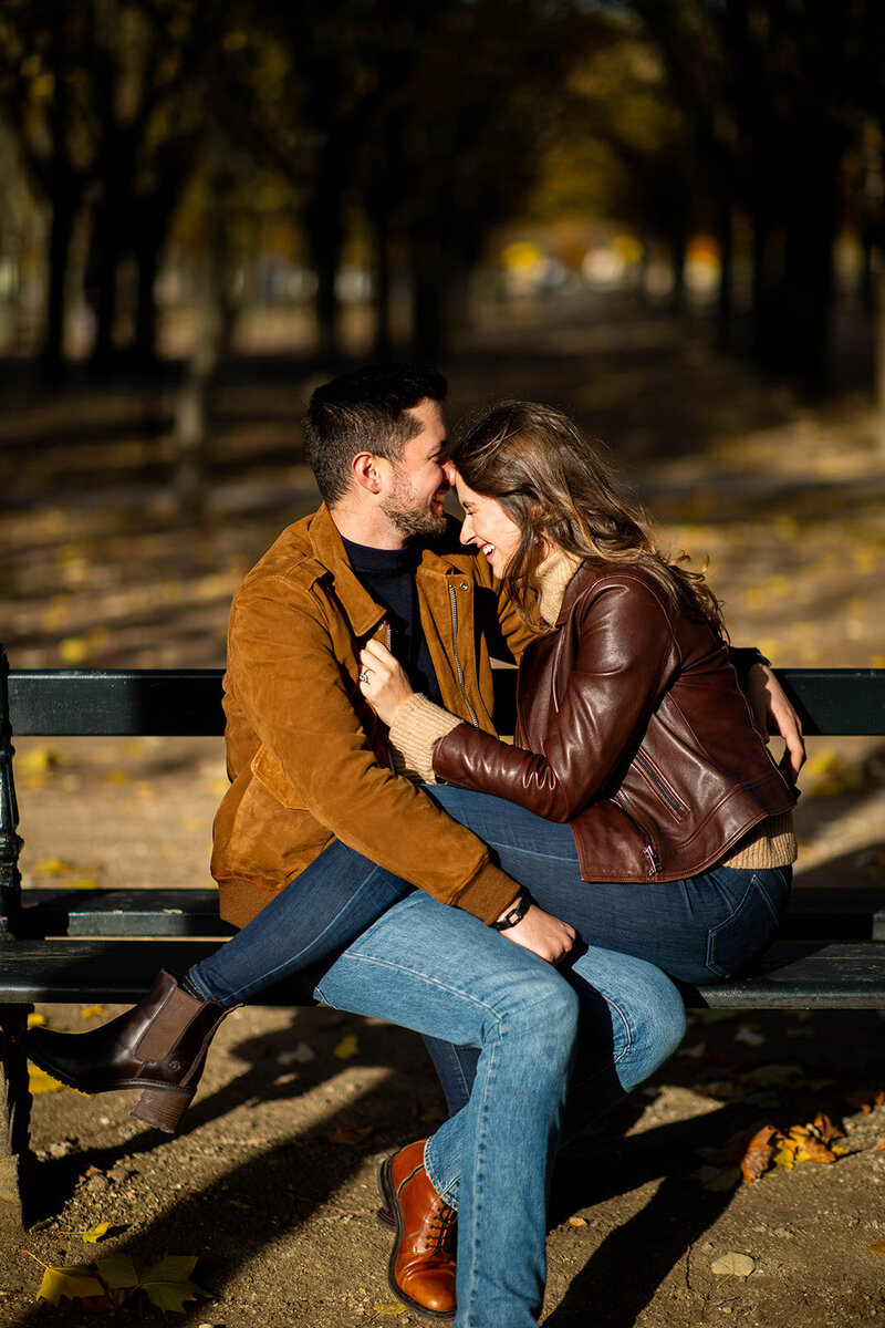 séance engagement paris - photographe mariage paris - mariage intime région parisienne