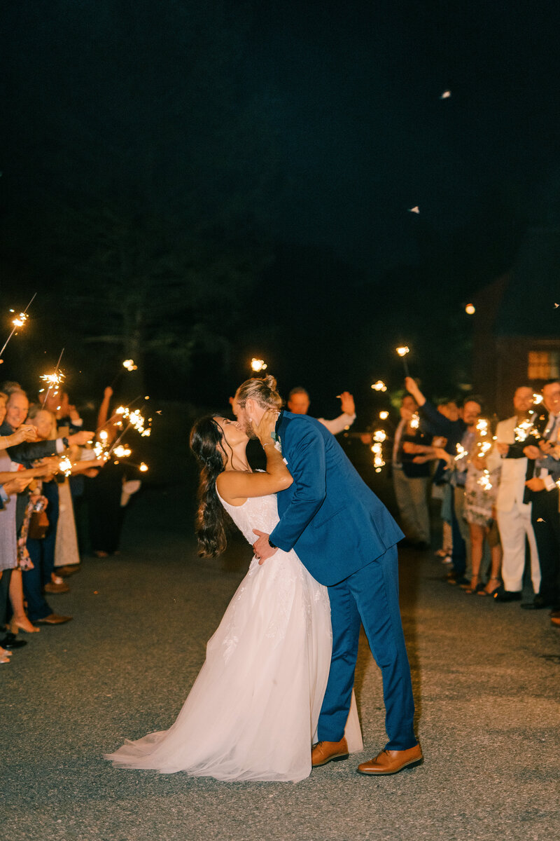 Terrain Gardens Devon, Pennsylvania Wedding Photos