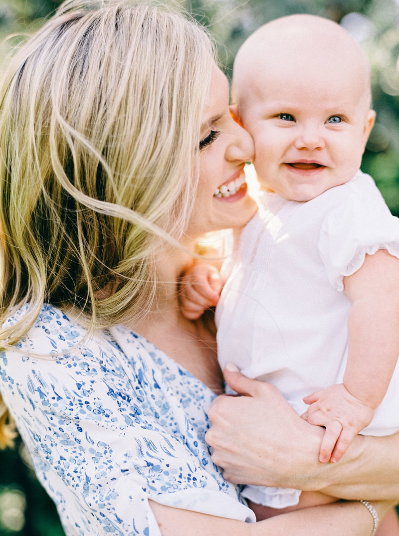 NikkiSanterre_DCLifestyleFilmPhotographer_NationalCathedral_Emily6months-34