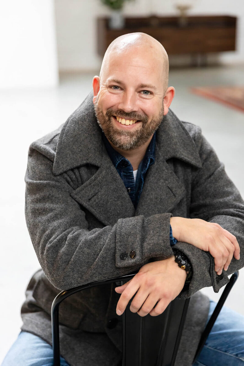 Studio Paoline Kruijssen - portfolio zakelijke personal branding fotografie - Roland NIelen Consultancy - 42