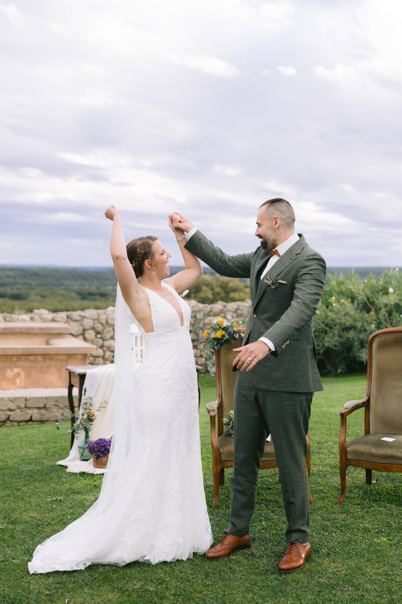 wedding photographer grignan victoria le petit-49
