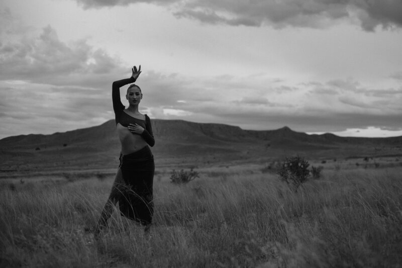 Portrait of woman next to mountain in albuquerque.
