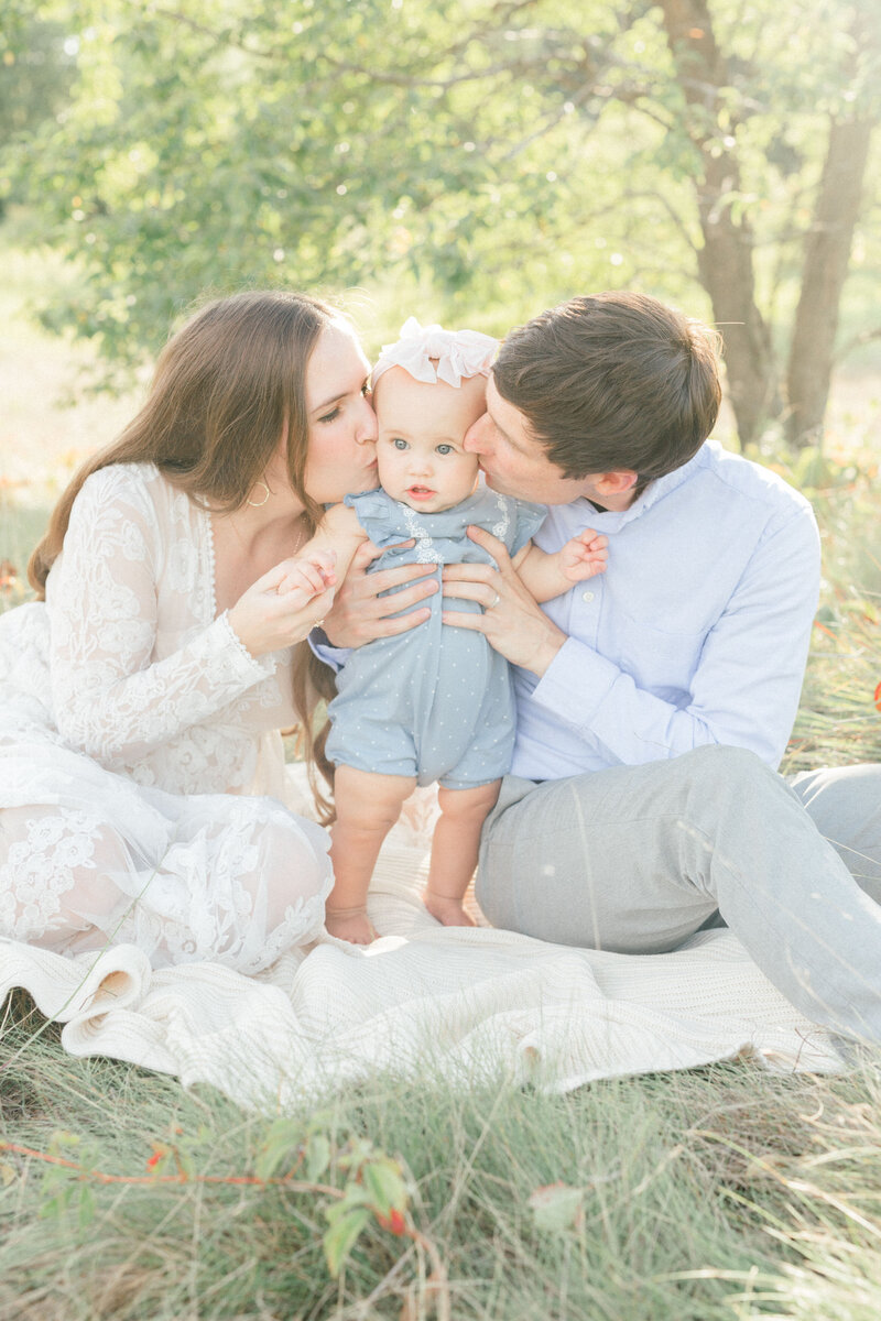 Lyndsey_Rose_Photography_Minnesota_Motherhood_Seniors_Family_Newborn_Photographer_Caldwell_Family-6