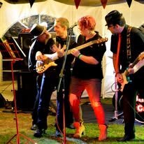 40669609_1832453690163566_3266006372986126336_n