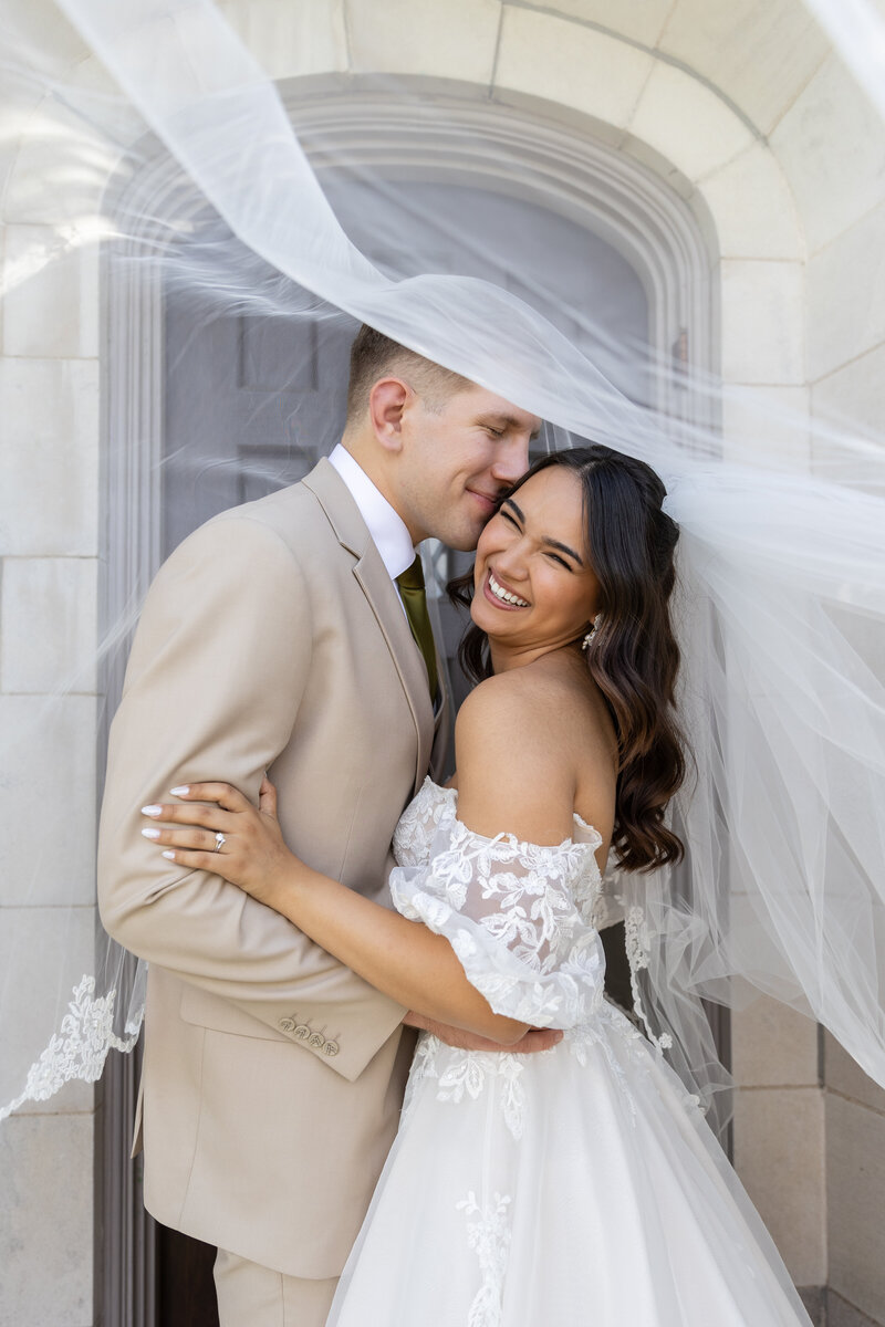 Grand Rapids Wedding photographer Savvy Shoots Photography at Venue3Two