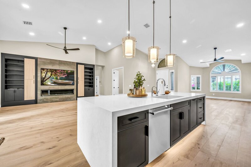 6421 E Winchcomb Dr-22